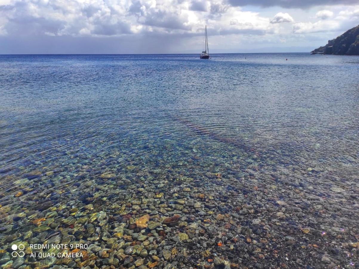 Da Federica Casa Vacanze Baia Porto Delle Genti ลีปารี ภายนอก รูปภาพ