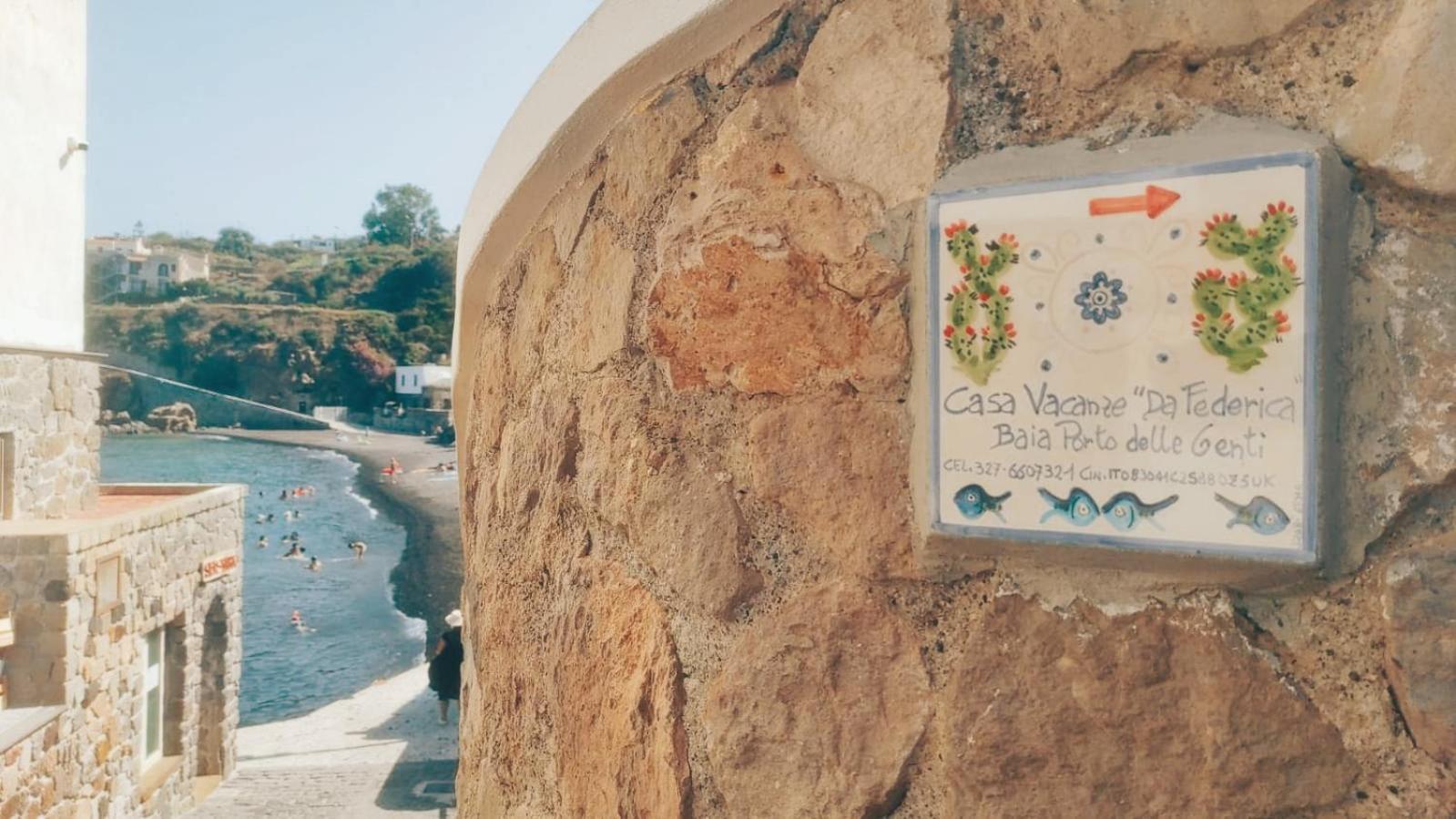 Da Federica Casa Vacanze Baia Porto Delle Genti ลีปารี ภายนอก รูปภาพ